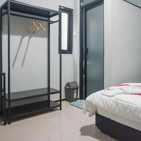 Reddoorz Plus @ Kalpataru 말랑 외부 사진