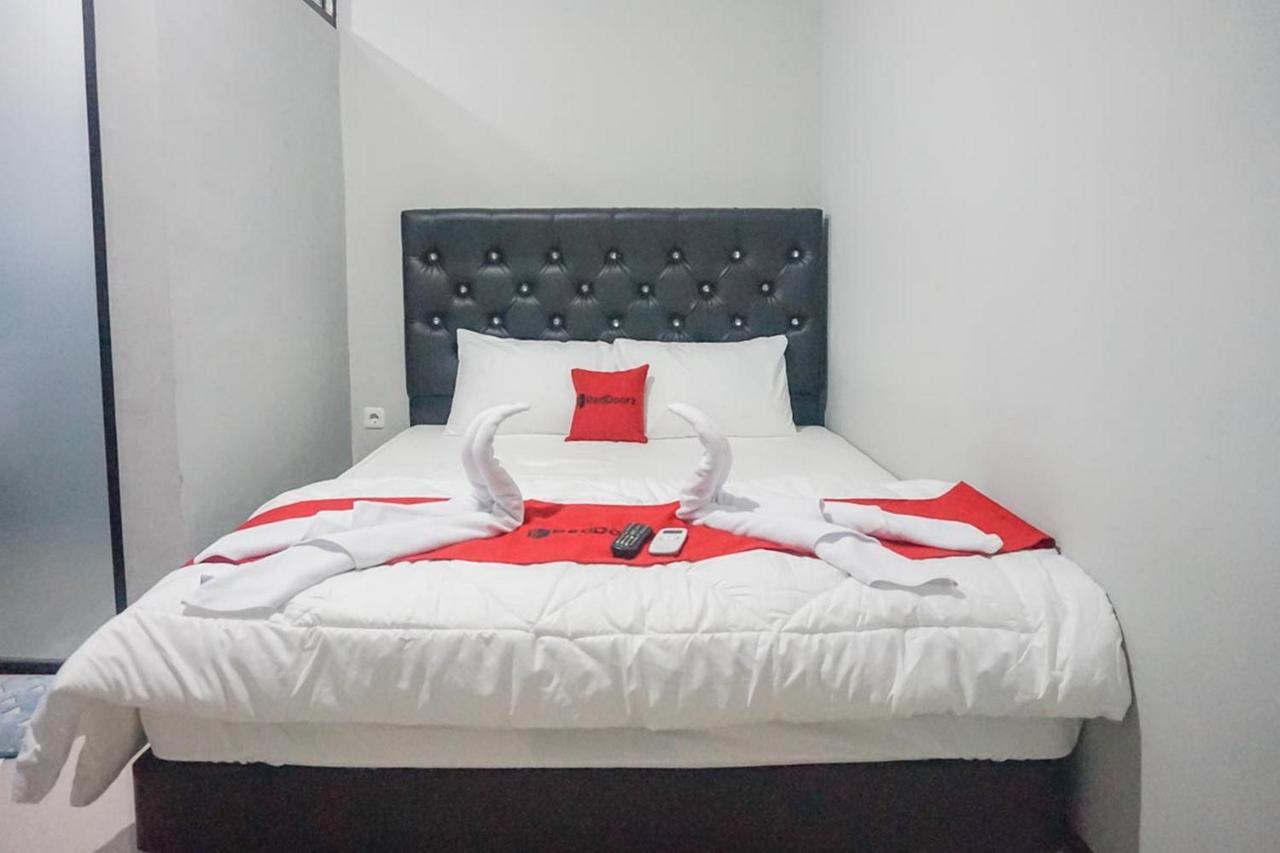 Reddoorz Plus @ Kalpataru 말랑 외부 사진
