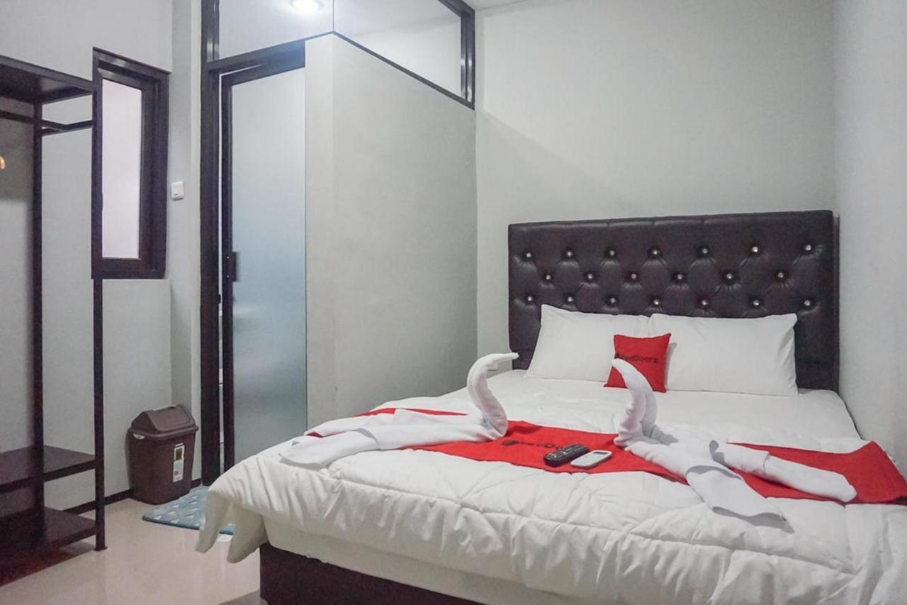 Reddoorz Plus @ Kalpataru 말랑 외부 사진